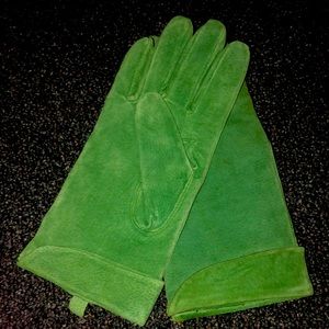 Green classic gloves